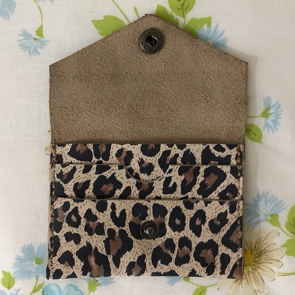 Handmade Genuine Leather Wallet - Picture 2 of 5